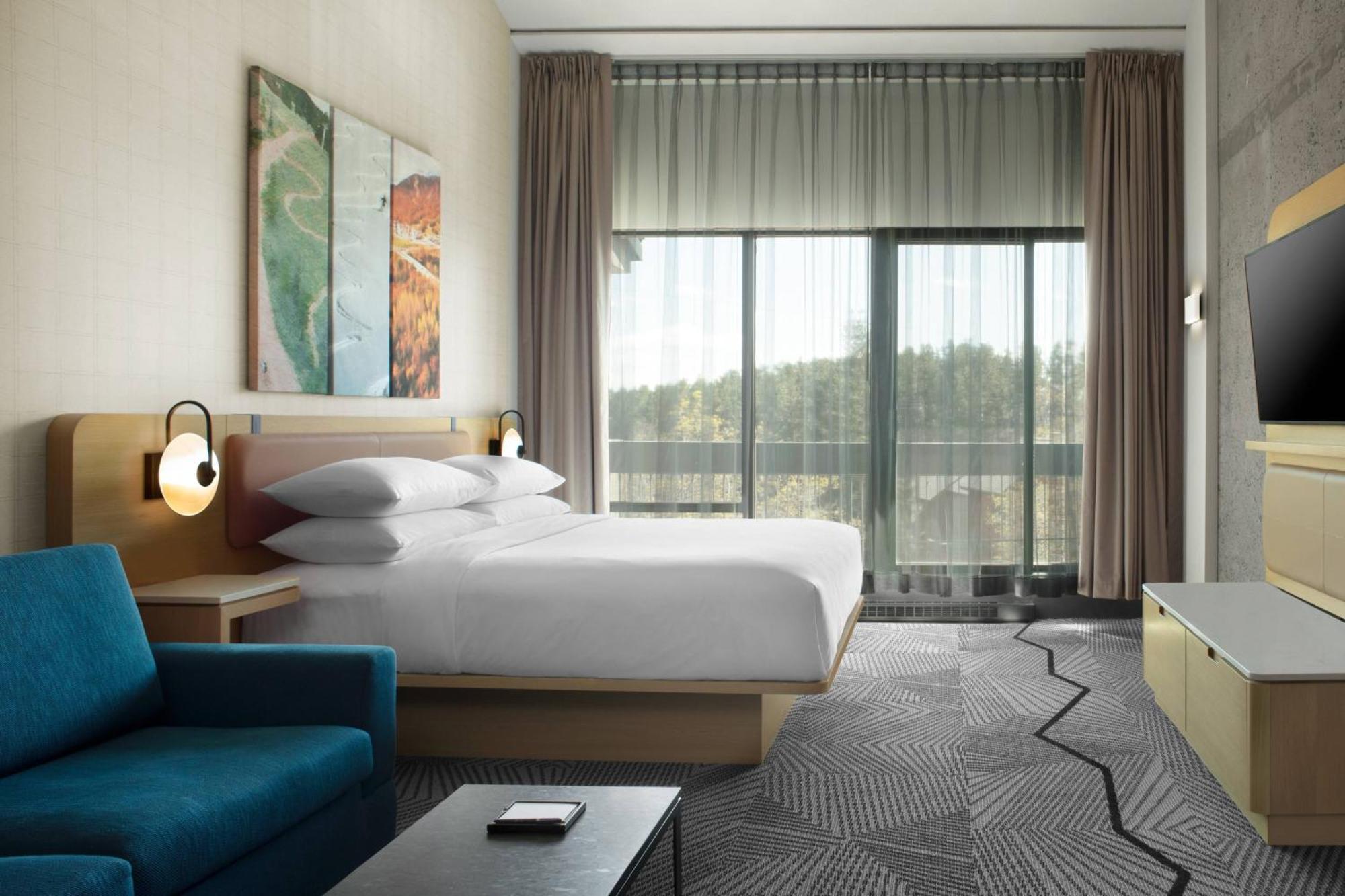 Delta By Marriott Mont Sainte-anne, & Convention Center Resort 4*
