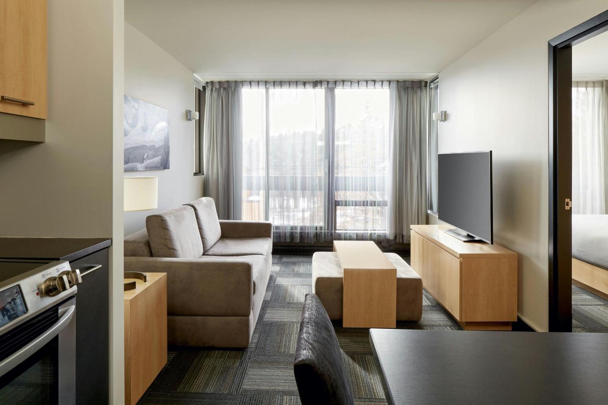 Delta By Marriott Mont Sainte-anne, & Convention Center Resort 4*
