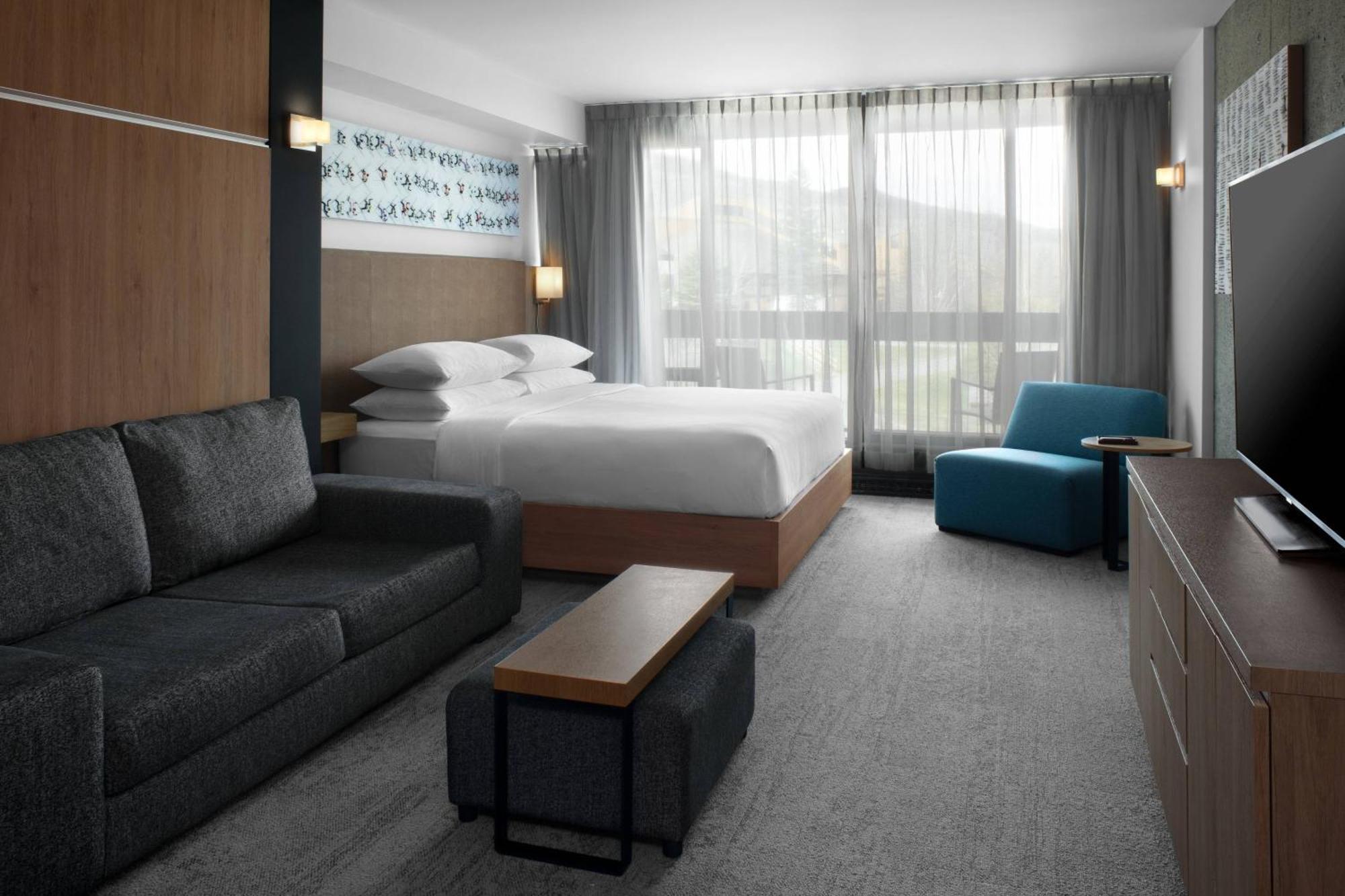 Resort Delta By Marriott Mont Sainte-anne, & Convention Center