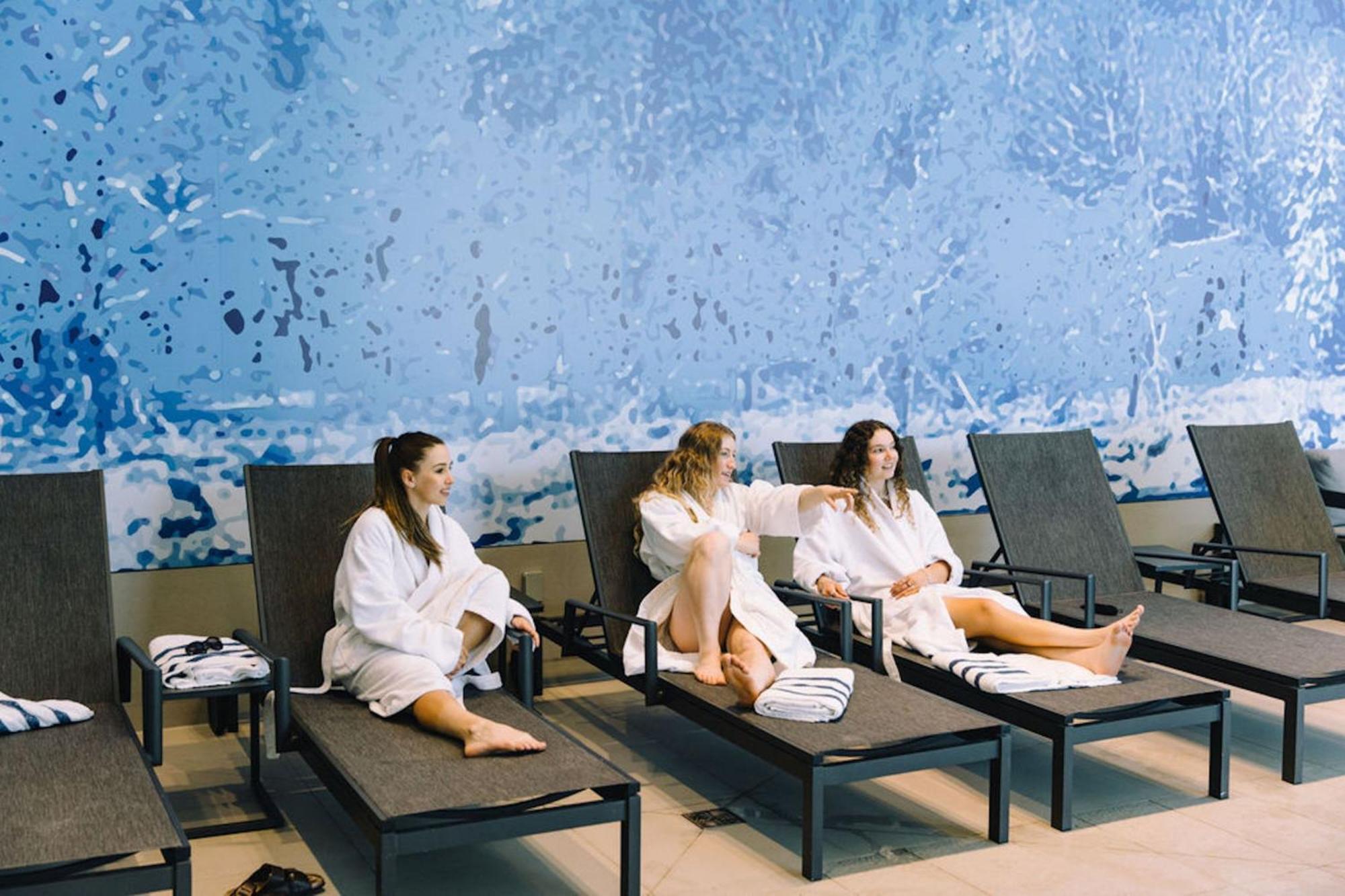Delta By Marriott Mont Sainte-anne, & Convention Center 4*